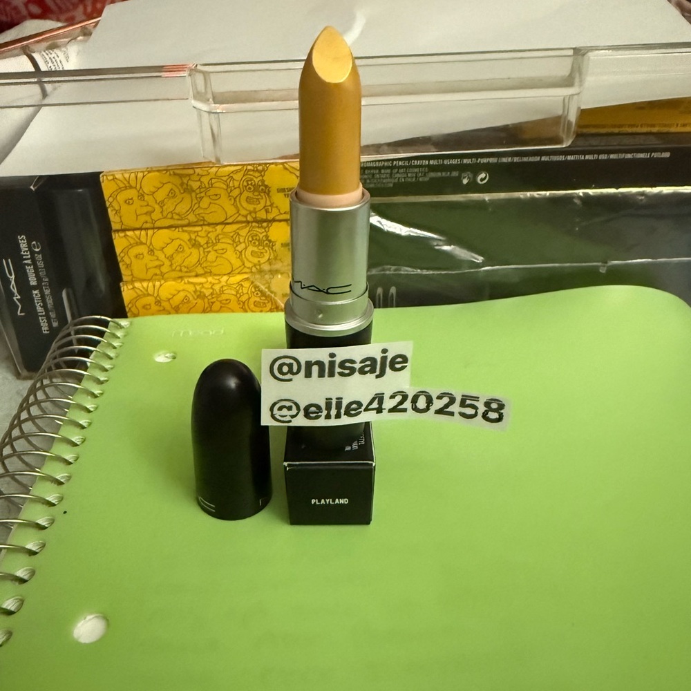 MAC Playland *FROST* Lipstick BNNU Super Rare HTF